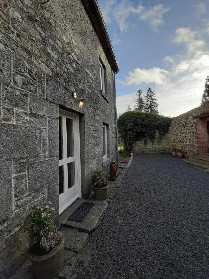 Luxe Gite Met Authentieke Kamers In De Creuse, France Valliere Exterior photo